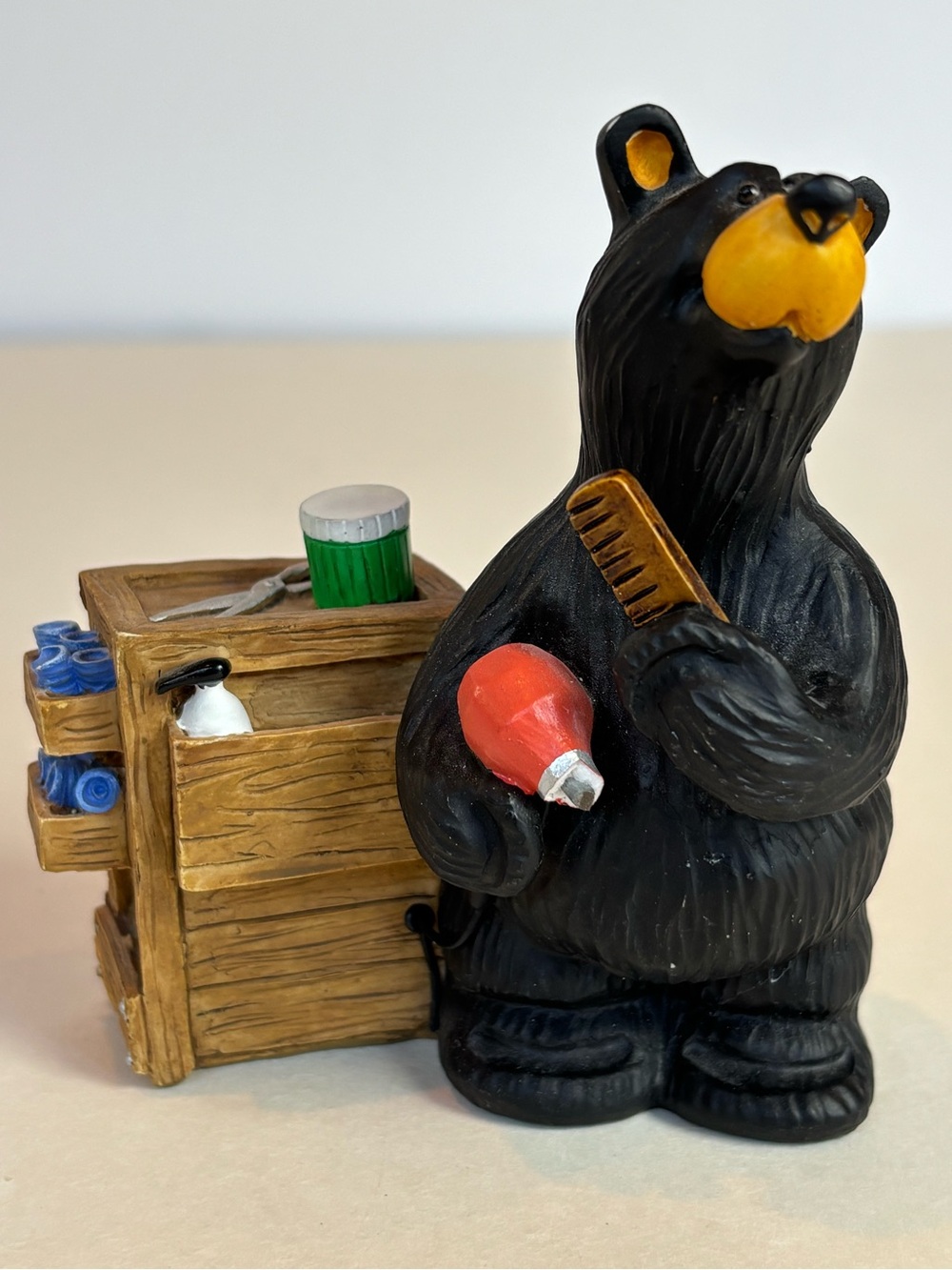 Bearfoots Hair Bearer Bear Figurine by Jeff Fleming Big Sky Carvers Hairdresser